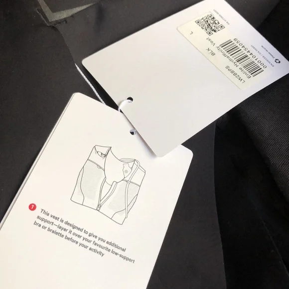 lululemon (L) Enlite Hydraffinity Vest - Picture 5 of 15